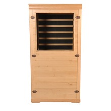 Sala de sauna com porta de vidro para uma pessoa